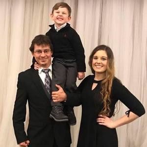 Meet your Posher, Dakota